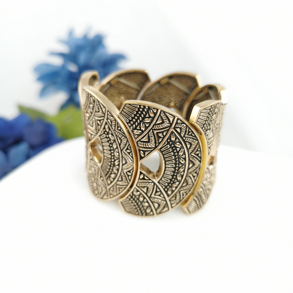 Stunning bracelet